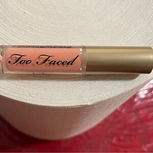 Too Faced Sweet Peach shade naked dolly Lip Gloss